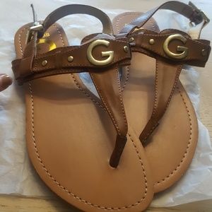 🌴🌞 BRAND NEW GUESS SANDALS🌞🌴
